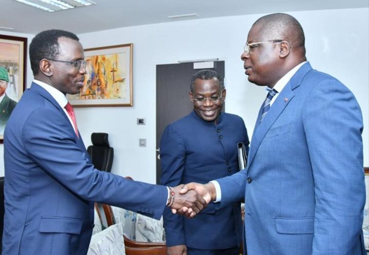 Les enjeux et les priorités en matière d'entretien routier en Afrique au centre des discussions entre Amédé Kouakou et le président de l'AFERA Les enjeux et les priorités en matière d'entretien routier en Afrique au centre des discussions entre Amédé Kouakou et le président de l'AFERA