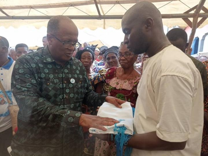 PPA-CI, décès d'un responsable dévoué, Gbagbo rend un dernier hommage à Sablin Ebouah, fédéral de Maféré PPA-CI, décès d'un responsable dévoué, Gbagbo rend un dernier hommage à Sablin Ebouah, fédéral de Maféré