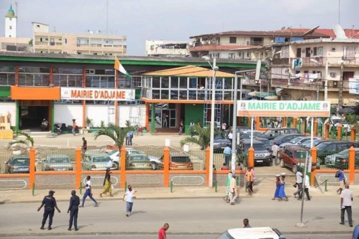 Adjamé, la Mairie veut régulariser les personnes nées sur le territoire communal qui n'ont jamais été déclarées Adjamé, la Mairie veut régulariser les personnes nées sur le territoire communal qui n'ont jamais été déclarées