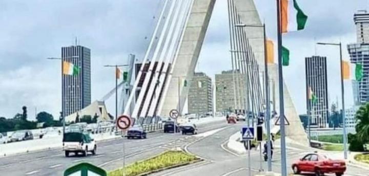Le pont Alassane Ouattara sera fermé à la circulation à partir de ce mercredi jusqu'au 12juin de 22 heures à 5 heures du matin, la raison Le pont Alassane Ouattara sera fermé à la circulation à partir de ce mercredi jusqu'au 12juin de 22 heures à 5 heures du matin, la raison