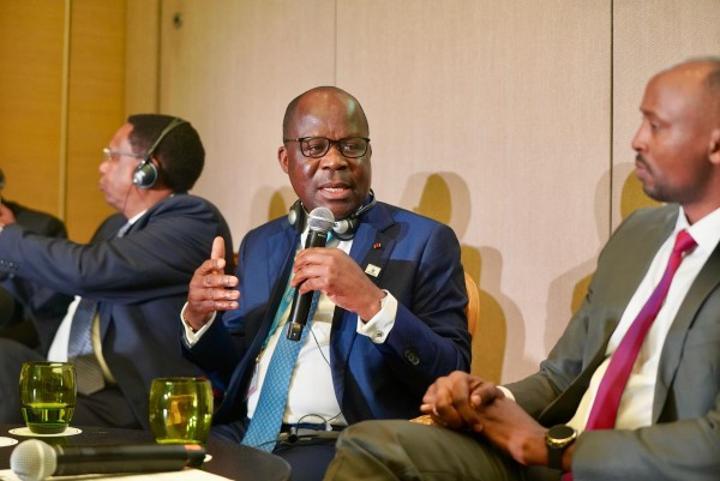 77ème Assemblée Mondiale de la Santé, Pierre Dimba N'Gou présente en Suisse les nombreux acquis enregistrés par l'État 77ème Assemblée Mondiale de la Santé, Pierre Dimba N'Gou présente en Suisse les nombreux acquis enregistrés par l'État