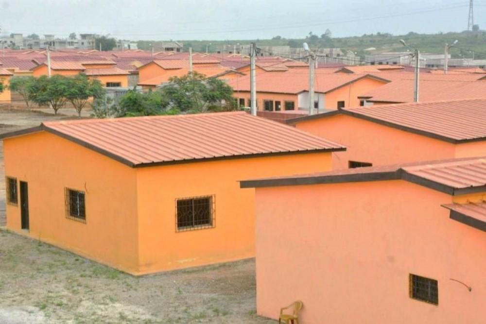Le ministère de la construction met en garde contre le programme immobilier non autorisé « Cité Krom 1 » à Bingerville Le ministère de la construction met en garde contre le programme immobilier non autorisé « Cité Krom 1 » à Bingerville