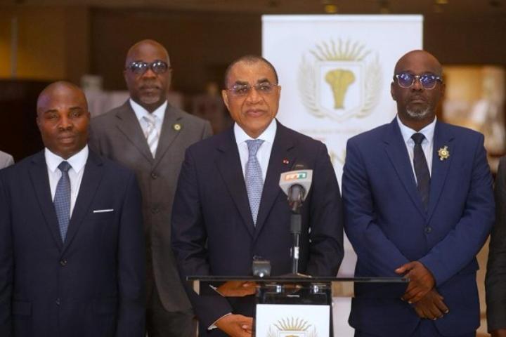 Lutte contre le blanchiment de capitaux, financement du terrorisme et prolifération des armes de destruction massive, Adama Coulibaly obtient le quitus des Sénateurs Lutte contre le blanchiment de capitaux, financement du terrorisme et prolifération des armes de destruction massive, Adama Coulibaly obtient le quitus des Sénateurs