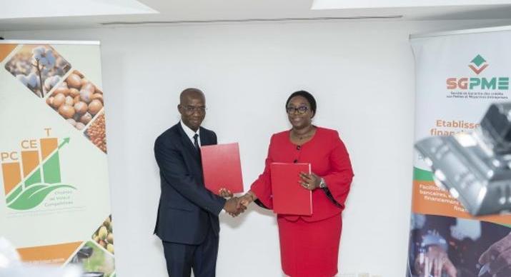Signature de convention entre le PCCET et la SGPME, des banques reçoivent une garantie partielle de plus de 50% pour le financement des PME Signature de convention entre le PCCET et la SGPME, des banques reçoivent une garantie partielle de plus de 50% pour le financement des PME