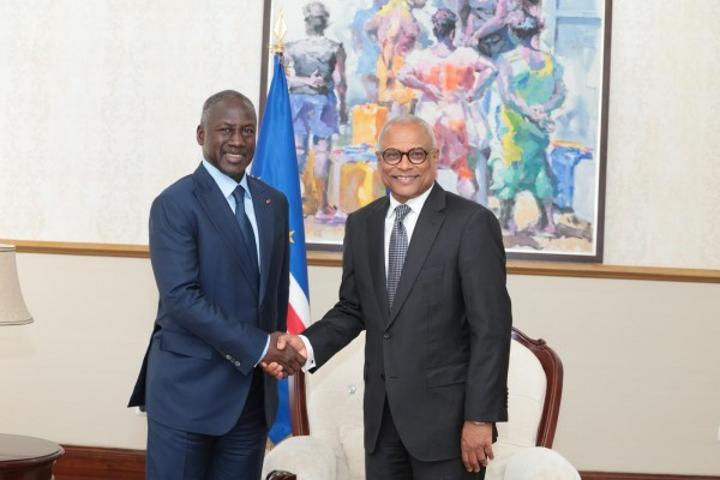 Au Cap-Vert, Adama Bictogo expose sa vision sur les politiques environnementales et de bonne gouvernance devant le parlement capverdien Au Cap-Vert, Adama Bictogo expose sa vision sur les politiques environnementales et de bonne gouvernance devant le parlement capverdien