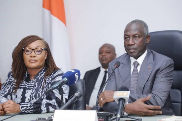 Pluie diluvienne à Abidjan, le gouvernement exprime sa compassion et sa solidarité aux familles éplorées et aux blessés de Bingerville et Yopougon Pluie diluvienne à Abidjan, le gouvernement exprime sa compassion et sa solidarité aux familles éplorées et aux blessés de Bingerville et Yopougon