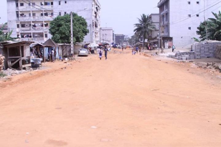 Yopougon va bénéficier de 10,240 Kilomètres de bitumes, 100 jeunes bientôt recrutés pour l'assainissement de la commune Yopougon va bénéficier de 10,240 Kilomètres de bitumes, 100 jeunes bientôt recrutés pour l'assainissement de la commune