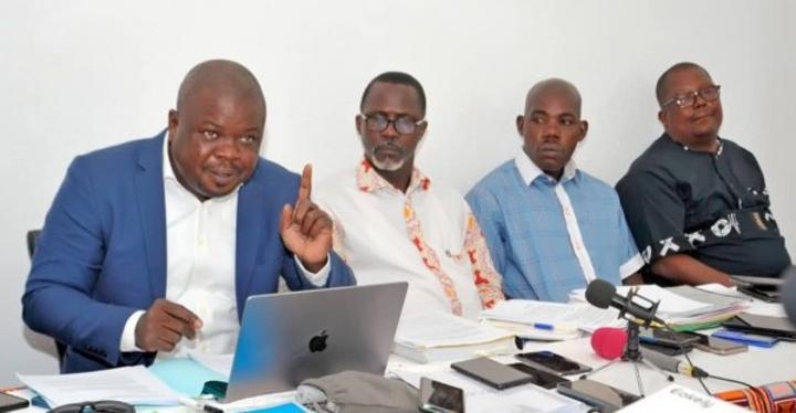 Affaire 541 ha d'Akoupé-Zeudji, Amon Amon Athanase et ses amis condamnés, la Justice autorise-t-elle les travaux sur les 162 ha ? Affaire 541 ha d'Akoupé-Zeudji, Amon Amon Athanase et ses amis condamnés, la Justice autorise-t-elle les travaux sur les 162 ha ?