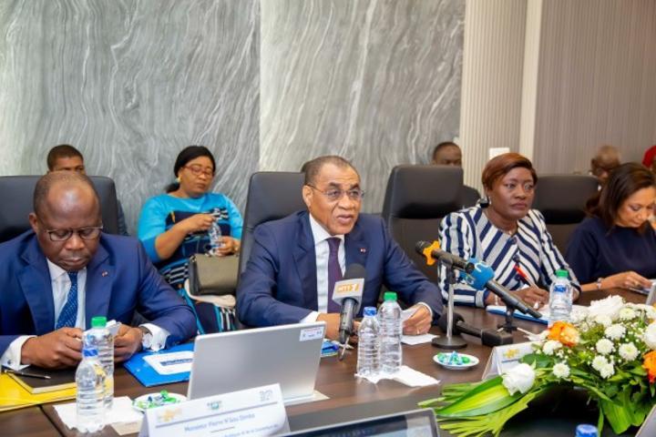 Financement de l'action climatique, le gouvernement, le FMI et la Banque mondiale en quête de fonds pour sauver l'économie ivoirienne Financement de l'action climatique, le gouvernement, le FMI et la Banque mondiale en quête de fonds pour sauver l'économie ivoirienne