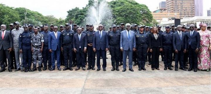 Brigade de lutte contre le désordre urbain à Abidjan, Bacongo : « Le chef de l'Etat m'a dit de vaincre le désordre comme je l'ai fait à Koumassi » Brigade de lutte contre le désordre urbain à Abidjan, Bacongo : « Le chef de l'Etat m'a dit de vaincre le désordre comme je l'ai fait à Koumassi »