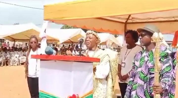 Boga Sivori à la tête du nouveau conseil des chefs «allez dire au président Ouattara que le peuple de Gagnoa l'aime et adhère à son action» Boga Sivori à la tête du nouveau conseil des chefs «allez dire au président Ouattara que le peuple de Gagnoa l'aime et adhère à son action»