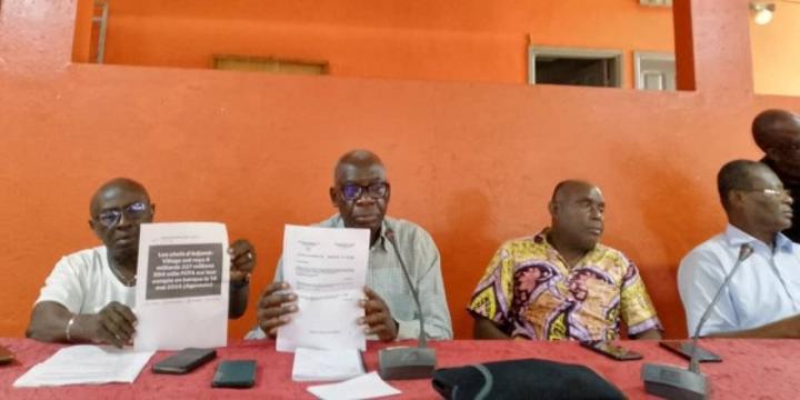 Adjamé Village, accusée d'avoir reçu une indemnité de 4,327 milliards FCFA, la chefferie botte en touche et évoque la thèse d'un complot Adjamé Village, accusée d'avoir reçu une indemnité de 4,327 milliards FCFA, la chefferie botte en touche et évoque la thèse d'un complot