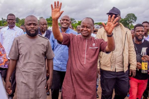 Depuis Zoukougbeu, Hubert Oualye «si Gbagbo n'est pas sur la liste électorale, il n'y aura pas d'élection» Depuis Zoukougbeu, Hubert Oualye «si Gbagbo n'est pas sur la liste électorale, il n'y aura pas d'élection»