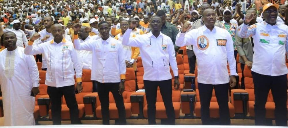 Yamoussoukro, la jeunesse du RHDP rappelle : « S'opposer à la candidature du Président Alassane Ouattara, c'est s'opposer à l'avenir des jeunes » Yamoussoukro, la jeunesse du RHDP rappelle : « S'opposer à la candidature du Président Alassane Ouattara, c'est s'opposer à l'avenir des jeunes »