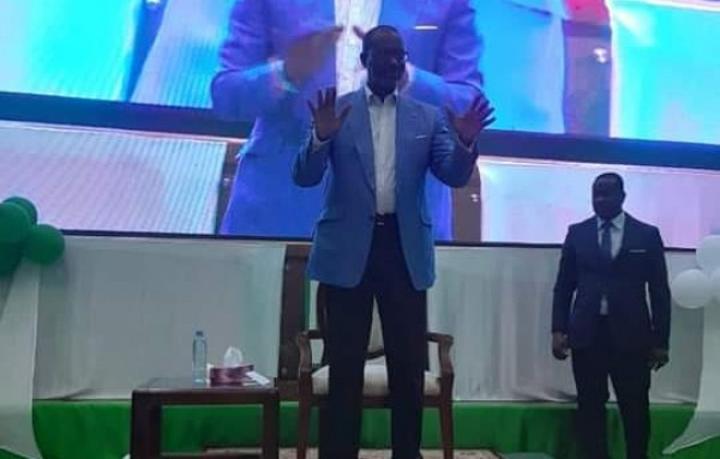 De retour à Abidjan, Thiam appelle à une politique de responsabilité et martèle «les opposants que le parti au pouvoir ne critique pas doivent se poser des questions» De retour à Abidjan, Thiam appelle à une politique de responsabilité et martèle «les opposants que le parti au pouvoir ne critique pas doivent se poser des questions»