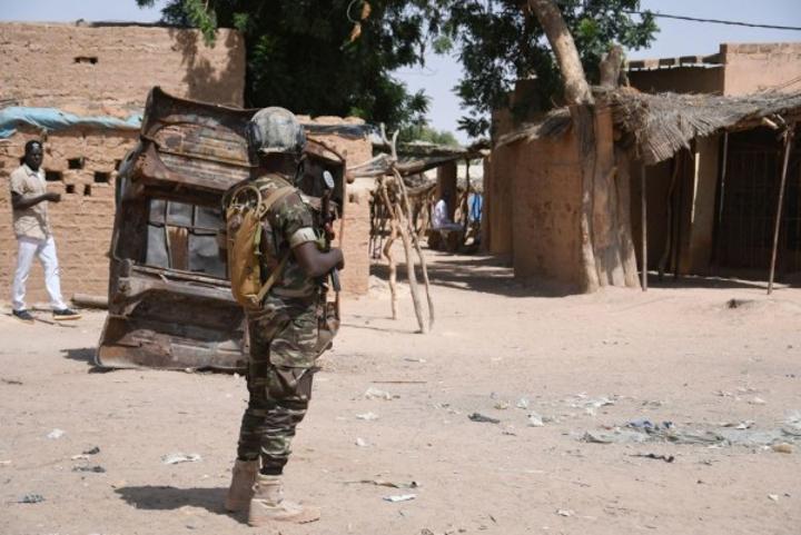 Des biens de 29 personnes gelés pour une période de six mois renouvelable pour participation à des faits de terrorisme Des biens de 29 personnes gelés pour une période de six mois renouvelable pour participation à des faits de terrorisme