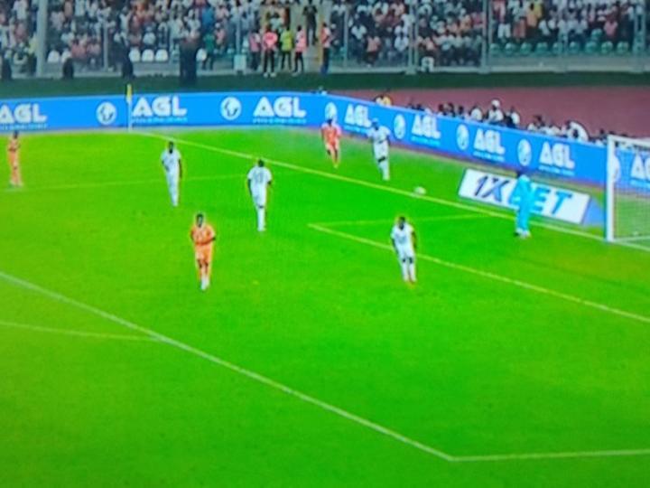 Éliminatoires CAN 2025, les éléphants se font respecter à domicile en s'imposant 2 - 0 contre la Zambie Éliminatoires CAN 2025, les éléphants se font respecter à domicile en s'imposant 2 - 0 contre la Zambie