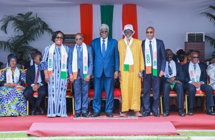 Les retraités célèbrent Ouattara pour les nombreuses mesures sociales prises en leur faveur, Beugré Mambé leur fait de nouvelles promesses Les retraités célèbrent Ouattara pour les nombreuses mesures sociales prises en leur faveur, Beugré Mambé leur fait de nouvelles promesses