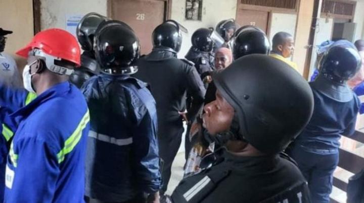 Meurtre au campus de Cocody, la police lance un avis de recherche contre plusieurs suspects impliqués Meurtre au campus de Cocody, la police lance un avis de recherche contre plusieurs suspects impliqués
