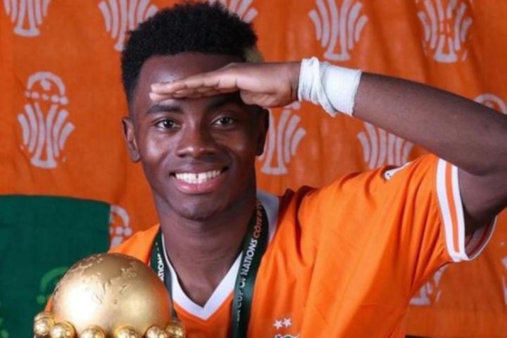 Awards-CAF 2024, Adingra nominé au ballon d'or Africain ; Emerse Faé, Oumar Diakité, les éléphants, Yahia Fofana, parmi les nominés Awards-CAF 2024, Adingra nominé au ballon d'or Africain ; Emerse Faé, Oumar Diakité, les éléphants, Yahia Fofana, parmi les nominés