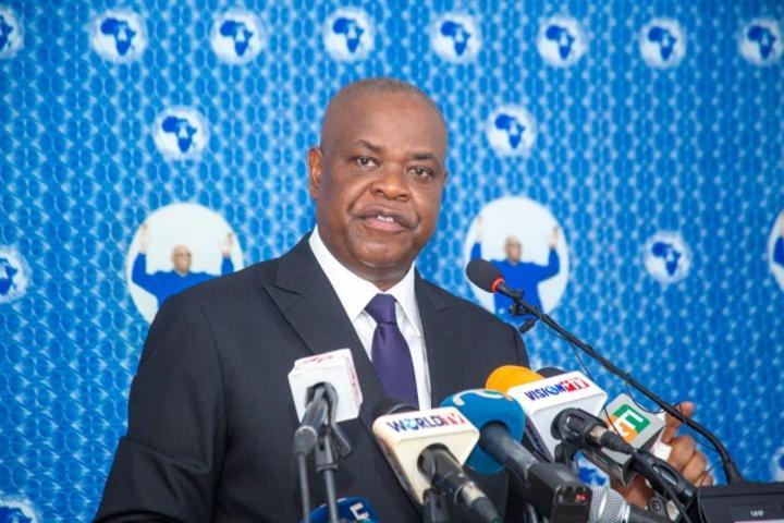 Vouloir exclure Gbagbo de la vie politique, c'est faire courir de graves risques à la paix et la cohésion sociale, selon Katinan Koné Vouloir exclure Gbagbo de la vie politique, c'est faire courir de graves risques à la paix et la cohésion sociale, selon Katinan Koné