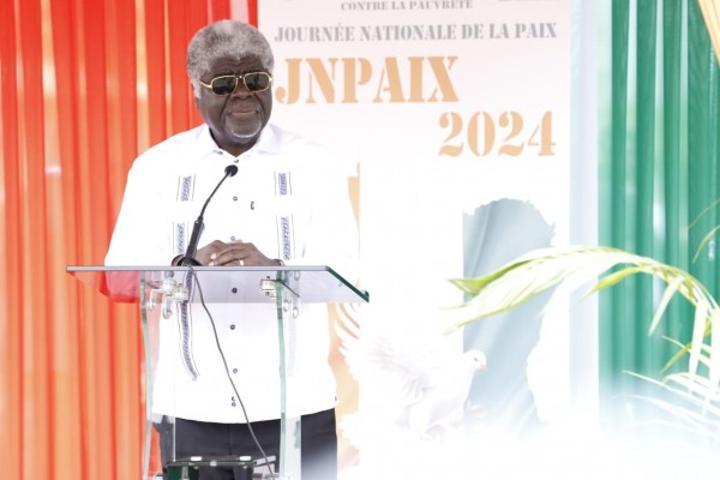 JNPaix, Beugré Mambé prêche l'unité et la cohésion aux populations de la région du Gbôklè, et soulage 100 familles impactées par des inondations JNPaix, Beugré Mambé prêche l'unité et la cohésion aux populations de la région du Gbôklè, et soulage 100 familles impactées par des inondations