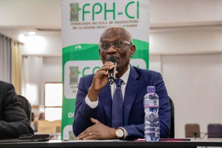 La FPH-CI formalise son mode opératoire sur la valorisation du bois d’hévéa et régénération du verger La FPH-CI formalise son mode opératoire sur la valorisation du bois d’hévéa et régénération du verger