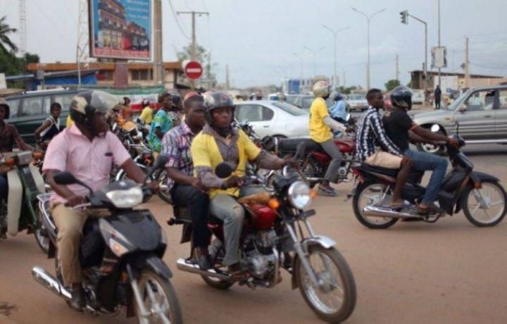 La mesure de restriction des 02 et 03 roues sur le boulevard FHB (Ex VGE) démarre le 15 avril prochain La mesure de restriction des 02 et 03 roues sur le boulevard FHB (Ex VGE) démarre le 15 avril prochain