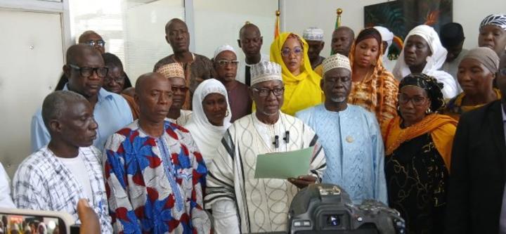 Crise Algérie-Mali : le Haut Conseil des Maliens de Côte d'Ivoire soutient les FAMA et condamne fermement « l'acte terroriste » et « barbare » perpétré par l'Algérie Crise Algérie-Mali : le Haut Conseil des Maliens de Côte d'Ivoire soutient les FAMA et condamne fermement « l'acte terroriste » et « barbare » perpétré par l'Algérie