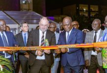 Pierre Dimba inaugure le nouveau siège de COPHARMED Pierre Dimba inaugure le nouveau siège de COPHARMED
