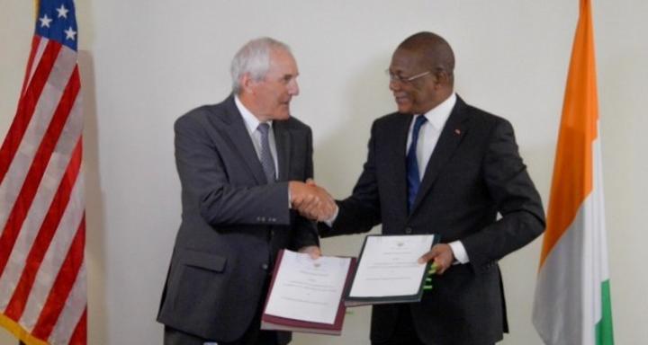 Coopération ivoiro-americaine dans le domaine de l'habitat, Bruno Koné signe un mémorandum d'entente de promouvoir une collaboration opérationnelle Coopération ivoiro-americaine dans le domaine de l'habitat, Bruno Koné signe un mémorandum d'entente de promouvoir une collaboration opérationnelle