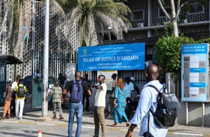 Second procès de Thiam, la Police met en place un plan de circulation aux alentours du palais de Justice du Plateau Second procès de Thiam, la Police met en place un plan de circulation aux alentours du palais de Justice du Plateau
