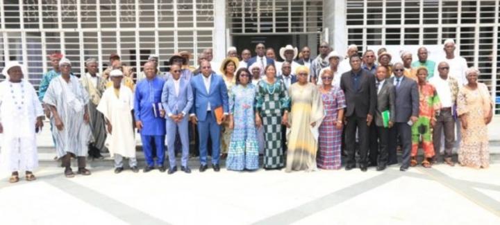 Mairie d'Abobo, un excédent budgétaire cumulé de plus de 3 milliards réalisé en 2024, deux nouveaux marchés modernes bientôt construits Mairie d'Abobo, un excédent budgétaire cumulé de plus de 3 milliards réalisé en 2024, deux nouveaux marchés modernes bientôt construits