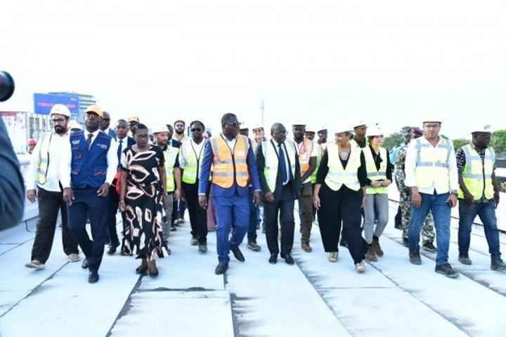 Suivi des grands projets d'infrastructure, focus sur le Boulevard du Port et le Carrefour de Koumassi Suivi des grands projets d'infrastructure, focus sur le Boulevard du Port et le Carrefour de Koumassi