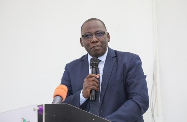 Université FHB, 65 enseignants de rang B de l'UFR de Pharmacie en compétition pour accéder au grade de maître de conférences Université FHB, 65 enseignants de rang B de l'UFR de Pharmacie en compétition pour accéder au grade de maître de conférences