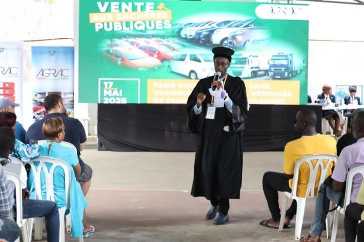 « Franc succès » pour la 7è vente aux enchères publiques organisée par l'AGRAC, voici la destination des fonds recueillis « Franc succès » pour la 7è vente aux enchères publiques organisée par l'AGRAC, voici la destination des fonds recueillis