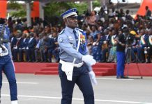 Franc Succès Du Défilé Militaire Du 65e Anniversaire Franc Succès Du Défilé Militaire Du 65e Anniversaire