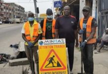 Curage Des Caniveaux À Bouaké Salué Par Les Populations Curage Des Caniveaux À Bouaké Salué Par Les Populations