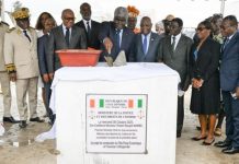 Pose de la première pierre du Pôle économique à Bingerville Pose de la première pierre du Pôle économique à Bingerville