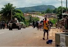 Manifestations Bloquent Meeting du RHDP à Guehiebly Manifestations Bloquent Meeting du RHDP à Guehiebly