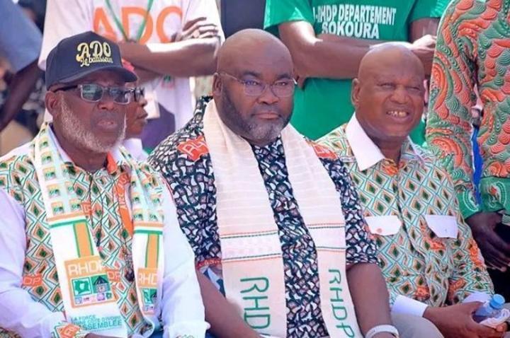 Mobilisation GECI pour ADO et population électorale de Sokoura Mobilisation GECI pour ADO et population électorale de Sokoura