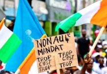 Mort d’un manifestant lors d’une présidentielle interdite Mort d'un manifestant lors d'une présidentielle interdite