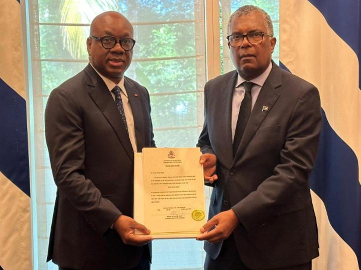 Yacine Idriss Diallo Nommé Consul Honoraire Des Bahamas Yacine Idriss Diallo Nommé Consul Honoraire Des Bahamas