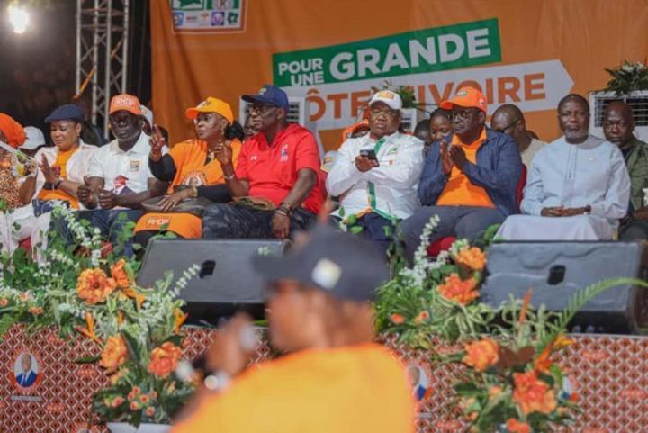 Dernier jour de campagne pour Ouattara dans le Poro Dernier jour de campagne pour Ouattara dans le Poro