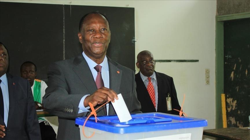Ouattara Appelle à Voter Dans La Paix Pour 2025 Ouattara Appelle à Voter Dans La Paix Pour 2025