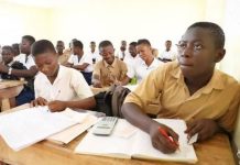 Innocents Incarcérés Pour Manifestation Anti-4è Mandat Innocents Incarcérés Pour Manifestation Anti-4è Mandat