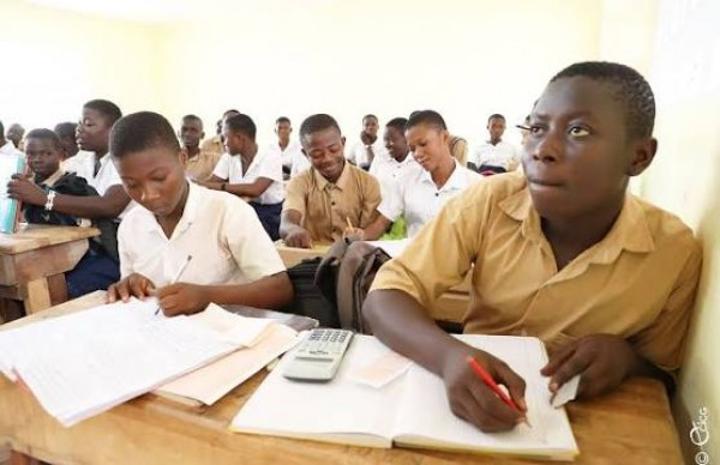 Innocents Incarcérés Pour Manifestation Anti-4è Mandat Innocents Incarcérés Pour Manifestation Anti-4è Mandat