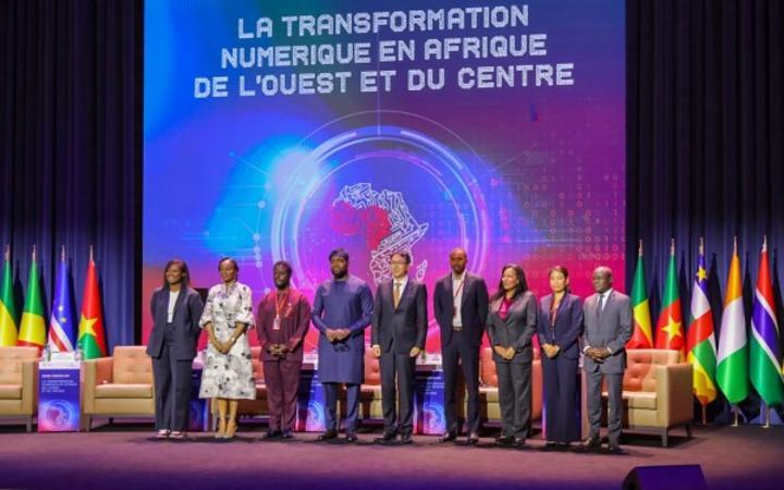 Transition Numérique en Afrique de l'Ouest et IA Transition Numérique en Afrique de l'Ouest et IA