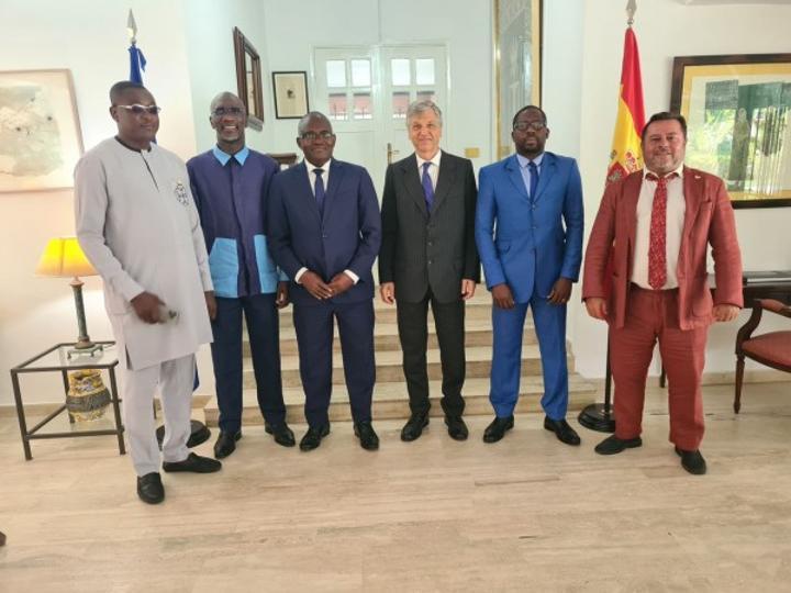 Espagne et Université Félix Houphouët-Boigny Unissent leurs Forces Espagne et Université Félix Houphouët-Boigny Unissent leurs Forces