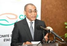 Adama Coulibaly Célèbre l’Excellence et l’Engagement Administratif Adama Coulibaly Célèbre l'Excellence et l'Engagement Administratif